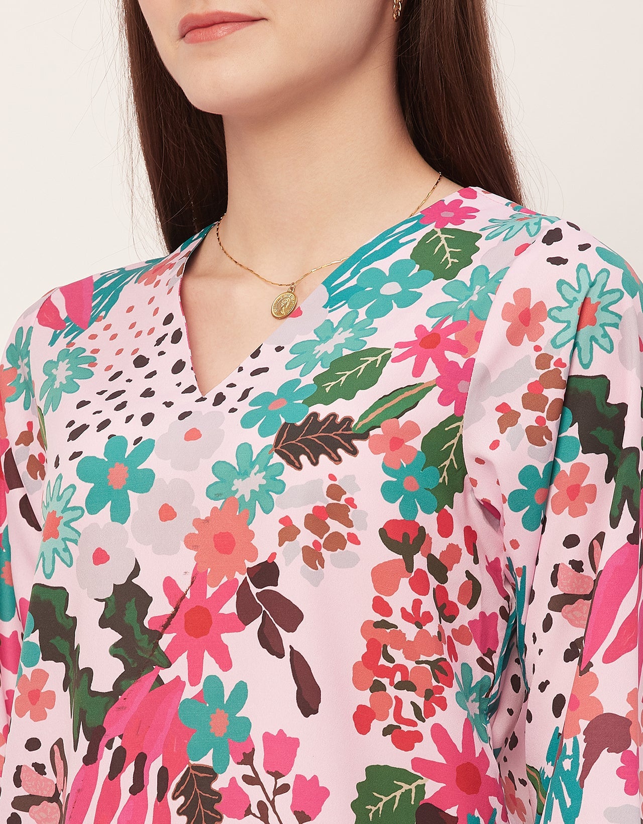 V-Neck Quarter Sleeve Top