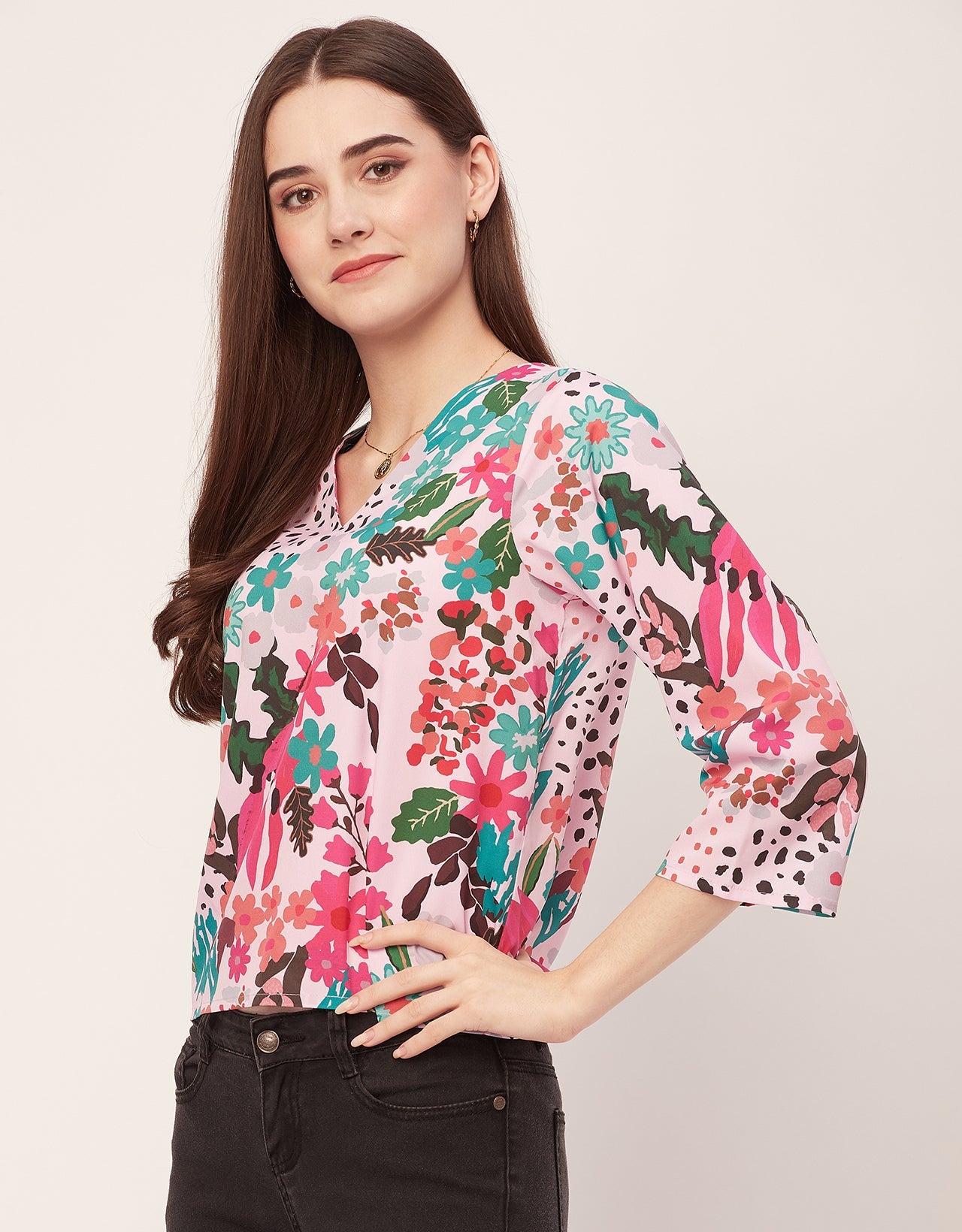 V-Neck Quarter Sleeve Top
