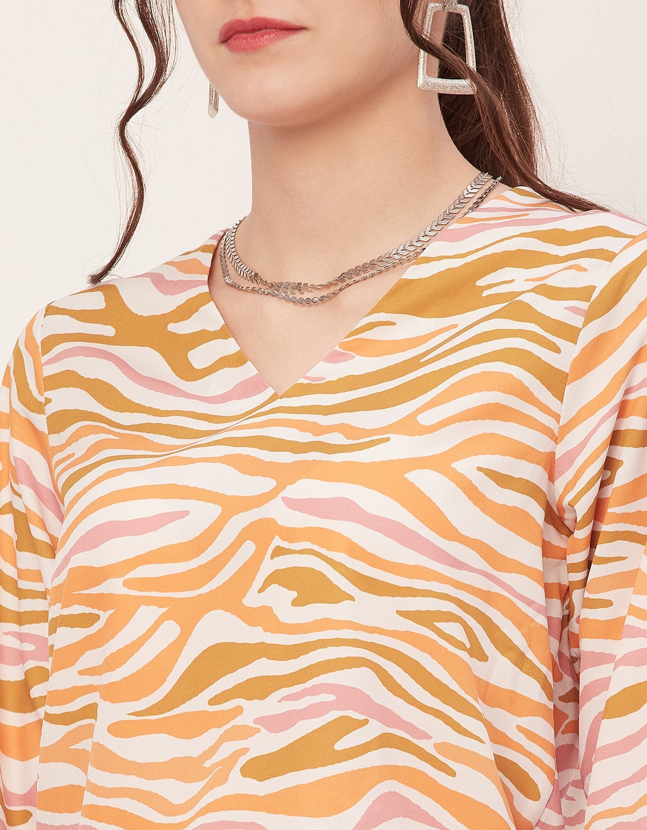 V-Neck Quarter Sleeve Top